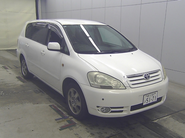 TOYOTA IPSUM — фото