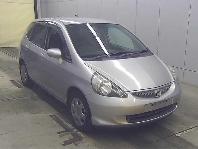 HONDA FIT — фото