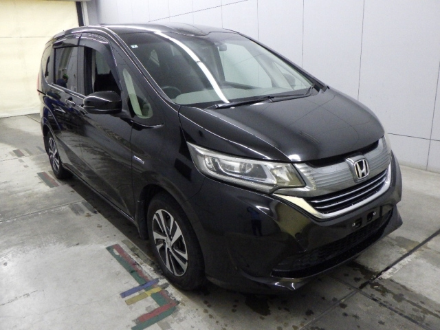 HONDA FREED — фото