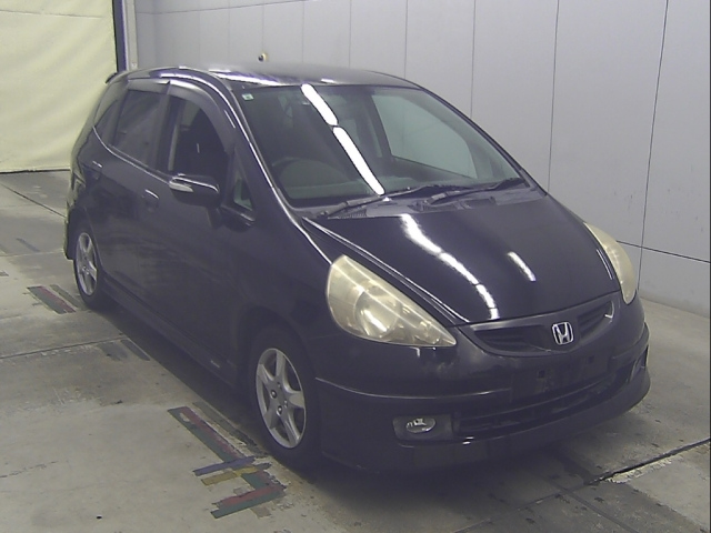 HONDA FIT — фото