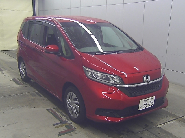 HONDA FREED — фото