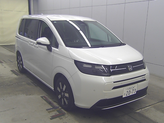 HONDA FREED — фото