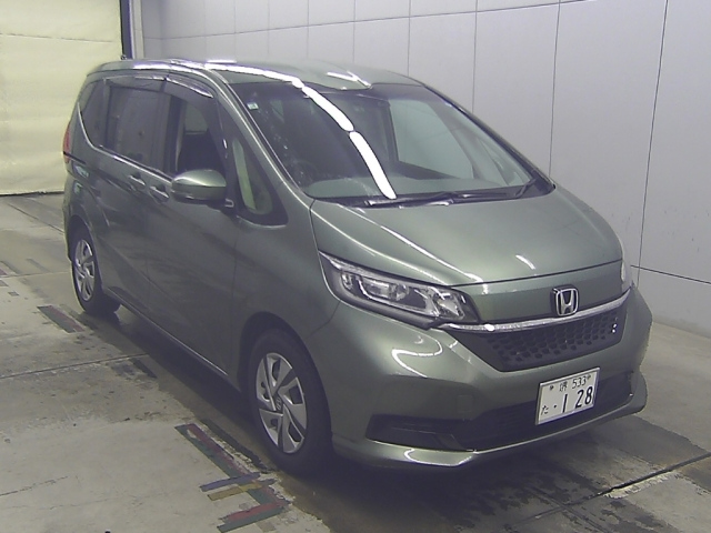 HONDA FREED — фото