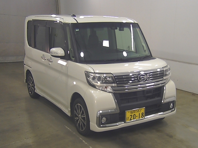 DAIHATSU TANTO — фото