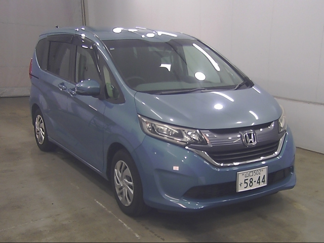 HONDA FREED — фото