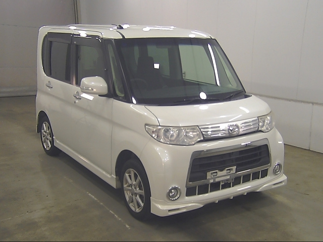 DAIHATSU TANTO — фото