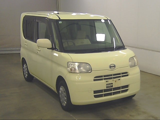 DAIHATSU TANTO — фото