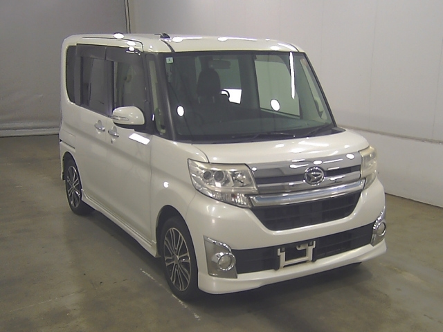 DAIHATSU TANTO — фото