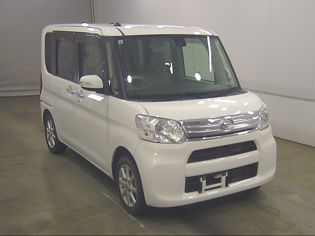 DAIHATSU TANTO — фото