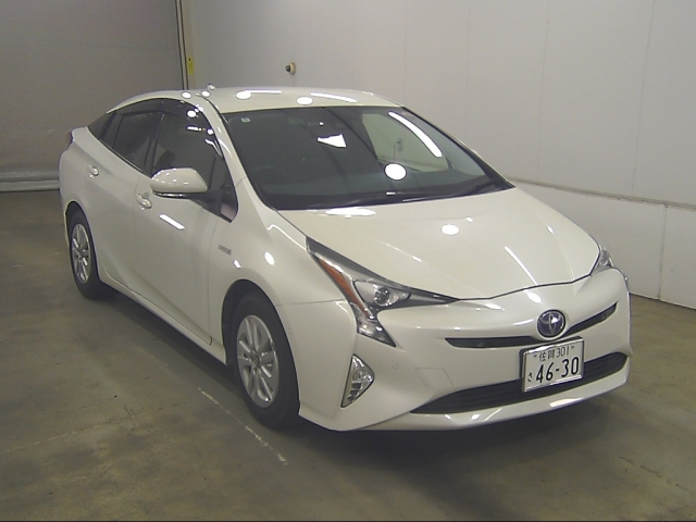 TOYOTA PRIUS — фото