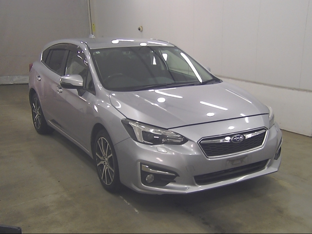 SUBARU IMPREZA — фото