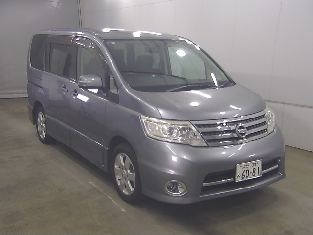 NISSAN SERENA
