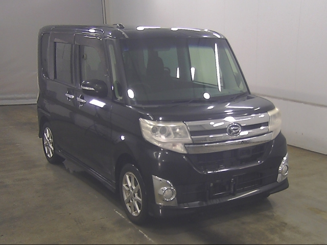 DAIHATSU TANTO — фото