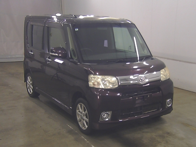 DAIHATSU TANTO — фото