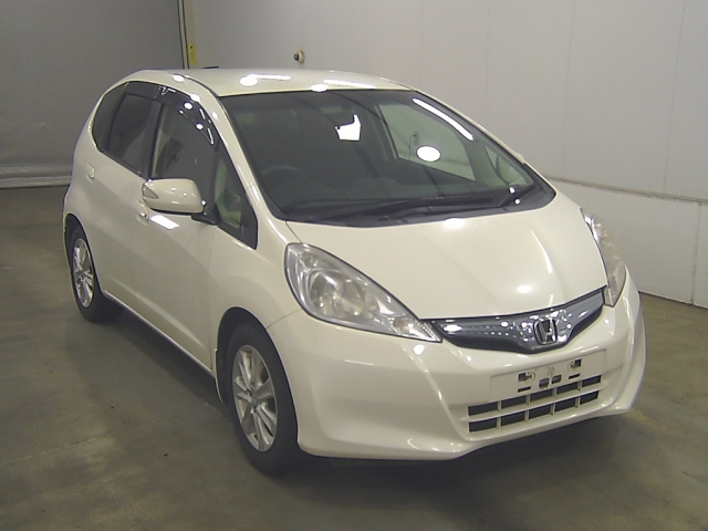 HONDA FIT — фото