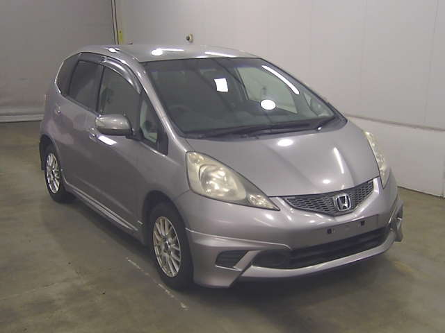 HONDA FIT — фото