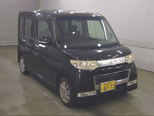 DAIHATSU TANTO — фото
