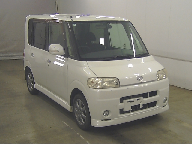 DAIHATSU TANTO — фото