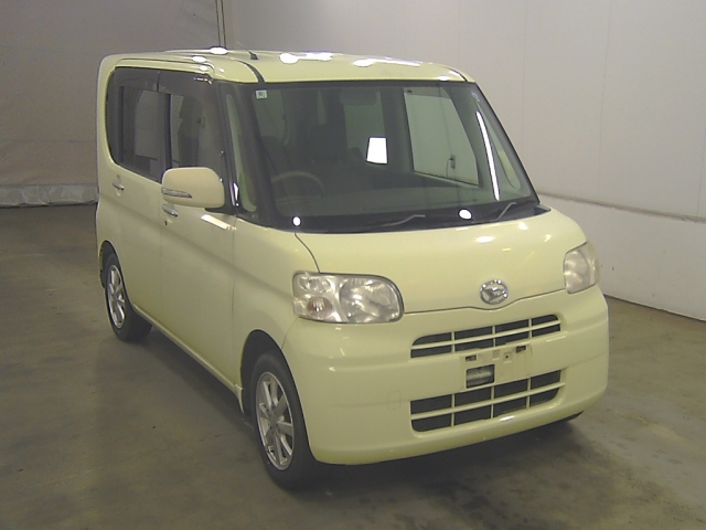 DAIHATSU TANTO — фото
