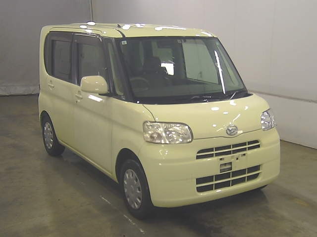 DAIHATSU TANTO — фото