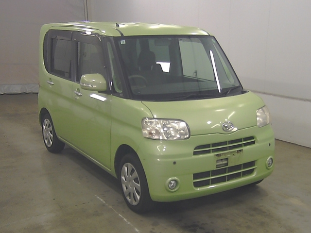 DAIHATSU TANTO — фото