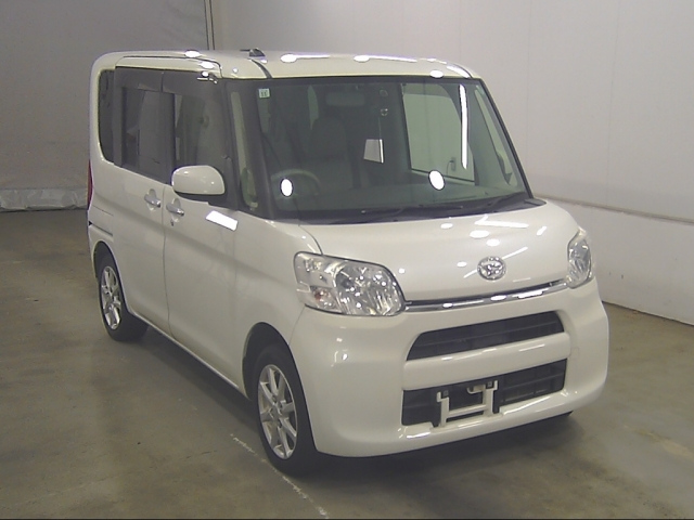 DAIHATSU TANTO — фото