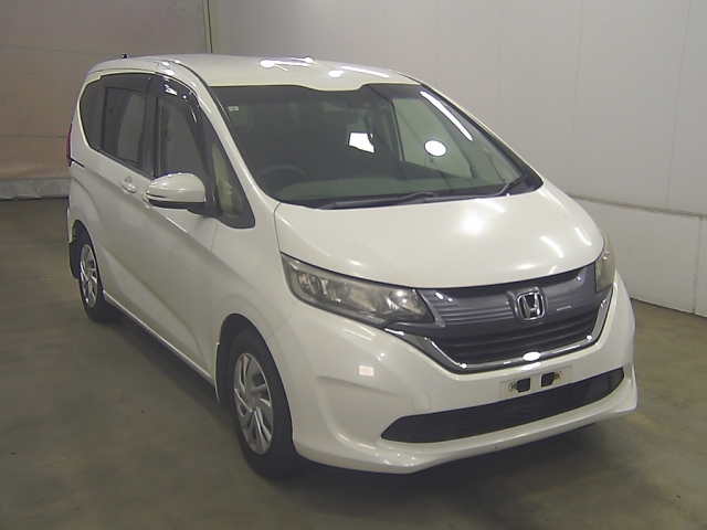 HONDA FREED — фото