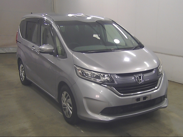 HONDA FREED — фото