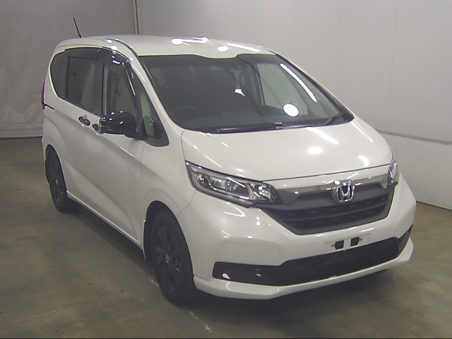 HONDA FREED — фото