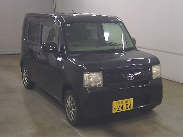 TOYOTA PIXIS SPACE