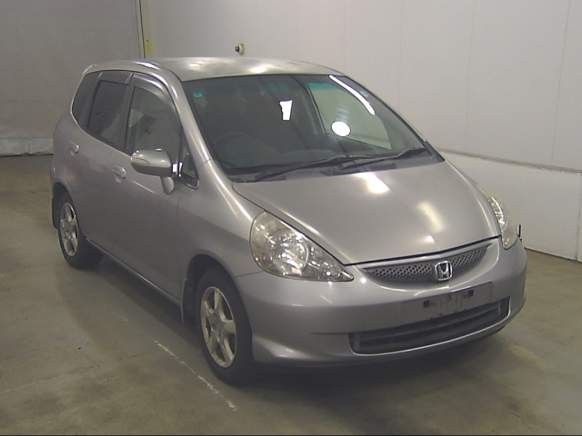 HONDA FIT — фото