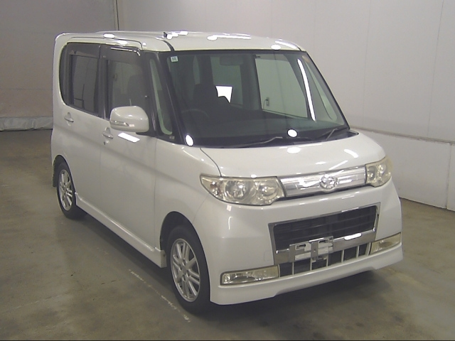 DAIHATSU TANTO — фото