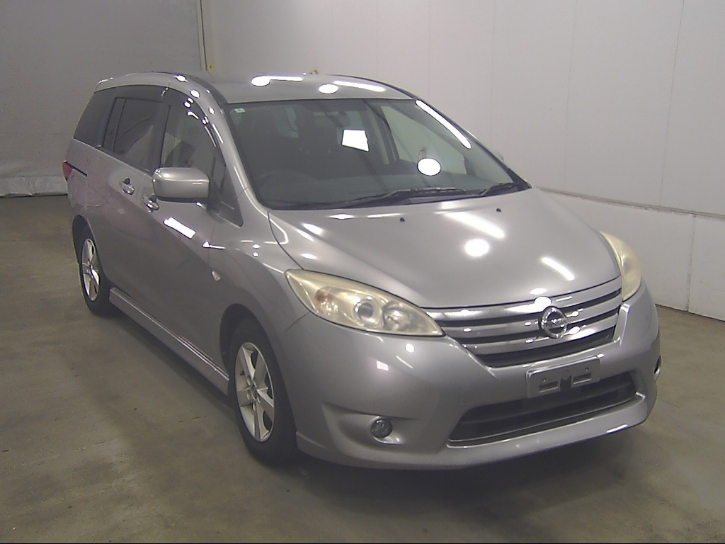NISSAN LAFESTA — фото