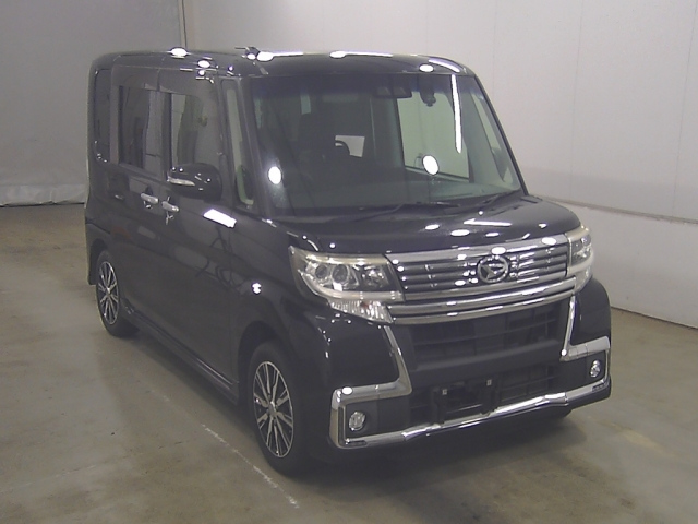 DAIHATSU TANTO — фото