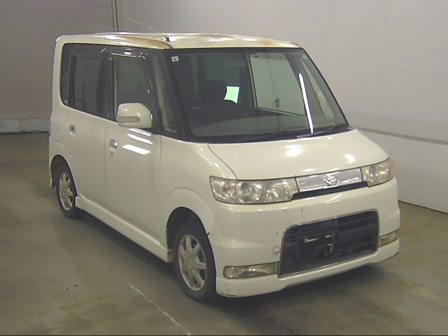 DAIHATSU TANTO — фото
