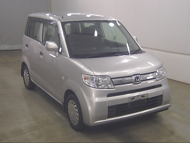 HONDA ZEST — фото