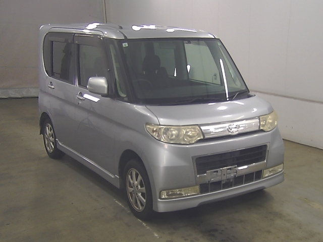 DAIHATSU TANTO — фото
