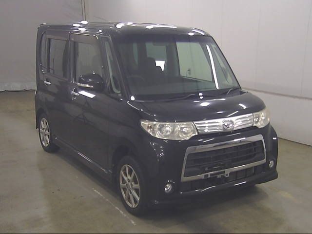 DAIHATSU TANTO — фото