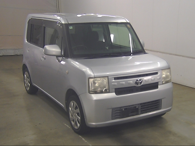 TOYOTA PIXIS — фото