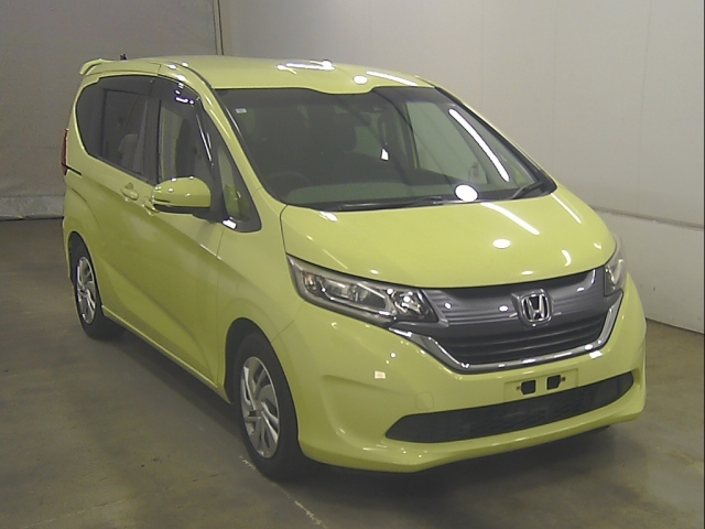 HONDA FREED — фото