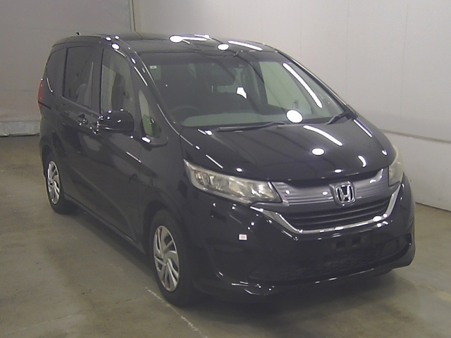 HONDA FREED — фото