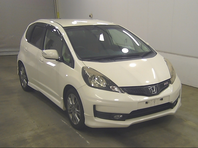 HONDA FIT — фото