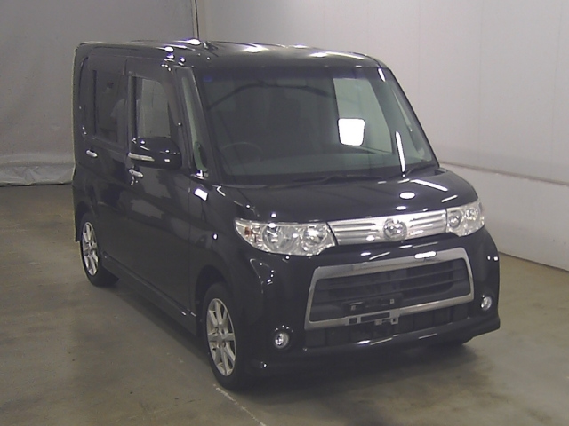 DAIHATSU TANTO — фото