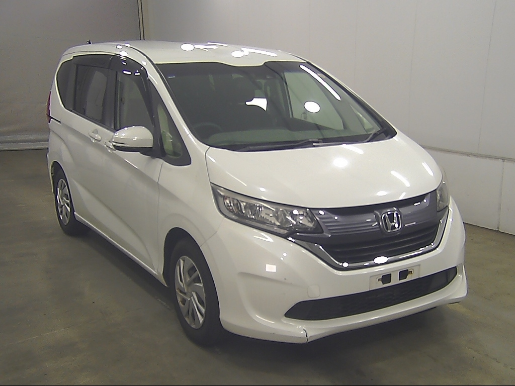HONDA FREED — фото