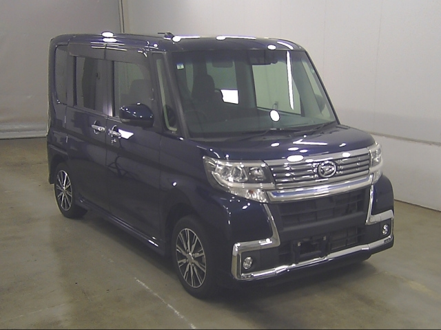 DAIHATSU TANTO — фото