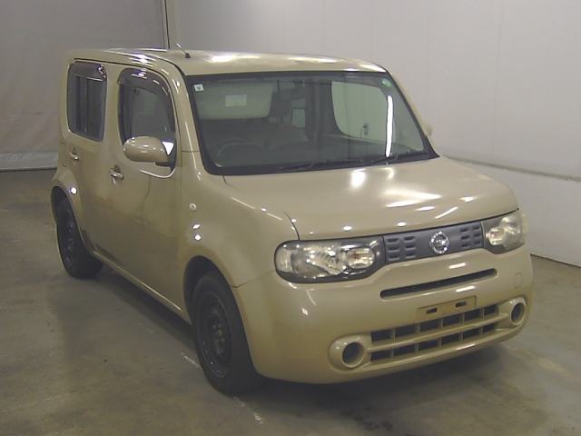 NISSAN CUBE — фото