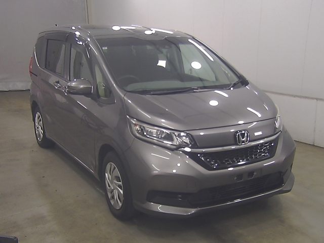 HONDA FREED — фото