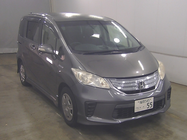 HONDA FREED — фото