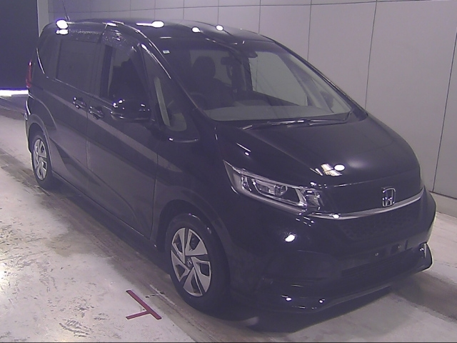 HONDA FREED — фото