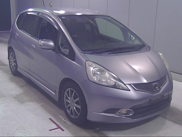 HONDA FIT — фото